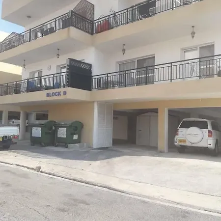 Studio With Swimming Pool Pafos